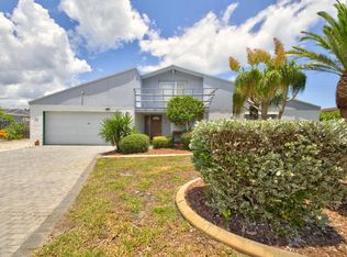 182 Sand Pine Rd, Indialantic, FL 32903