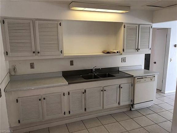 5th image of 27581/583 Sherry Ln
