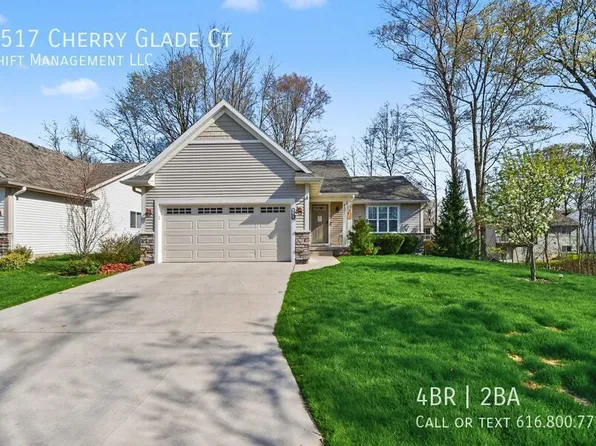 6517 Cherry Glade Ct, Caledonia, MI 49316