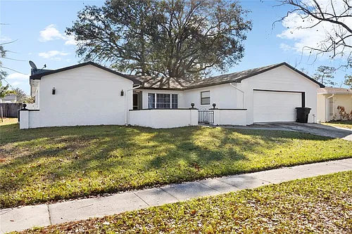 621 Ashberry Ln Photo 1