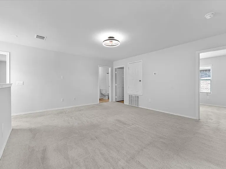445 Grenada Lake Dr — Photo 20