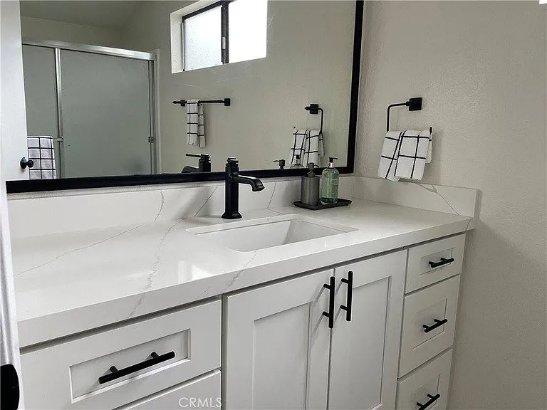 2427 Orange Ave — Photo 24