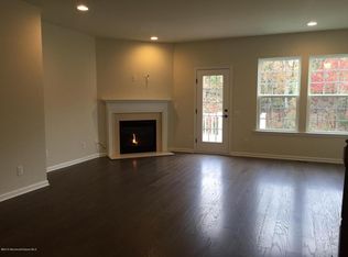 110 Waypoint Dr, Eatontown, NJ 07724