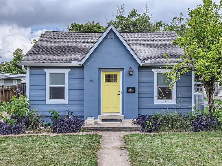 5314 Aurora Dr — Photo 1