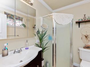 833 N Beachwood St, Eagle, ID 83616