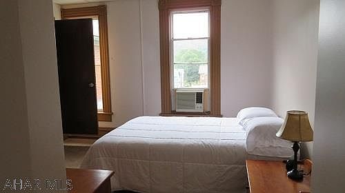 5th image of 612 Allegheny St