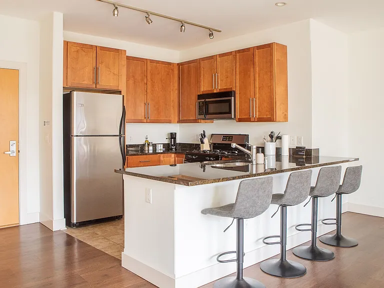 1042 N Cass St #306 — Photo 10