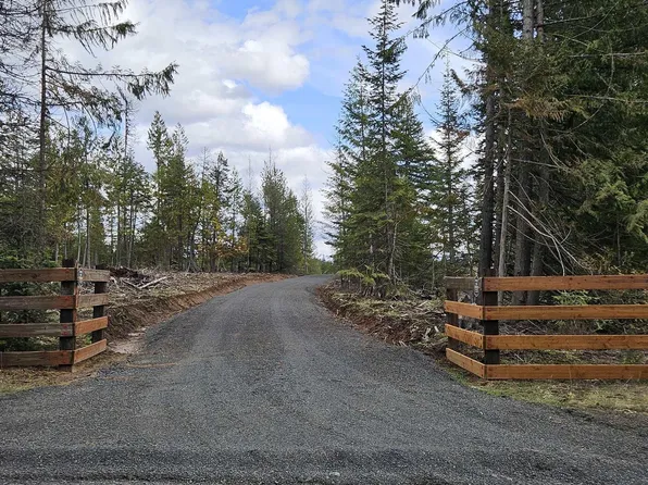 10 Spring Ln, Weippe, ID 83553