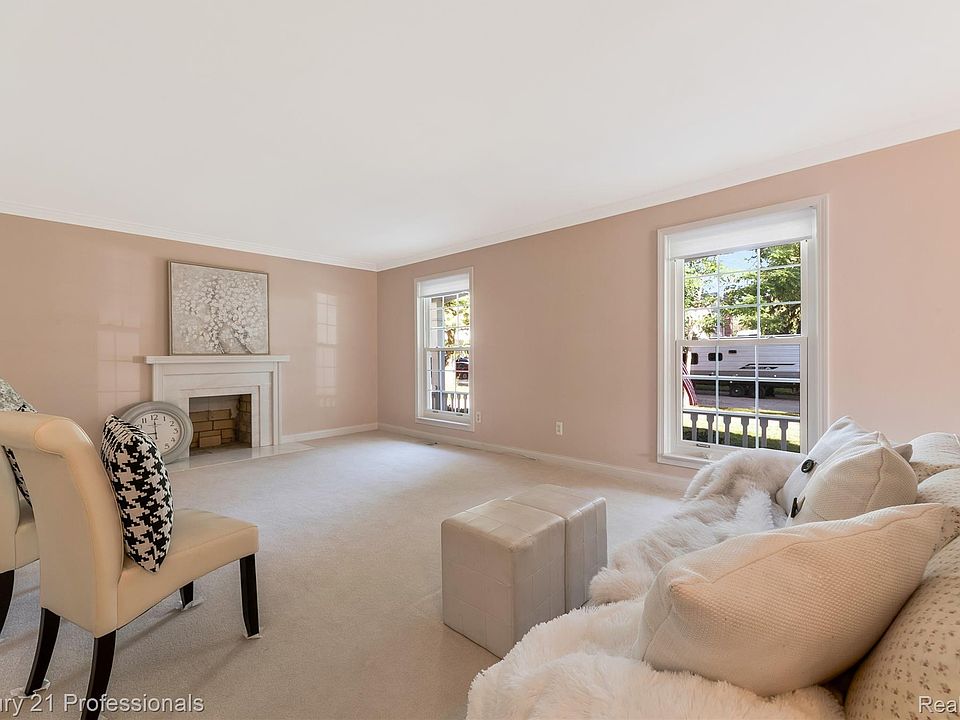 1875 Fordham Dr, photo 29