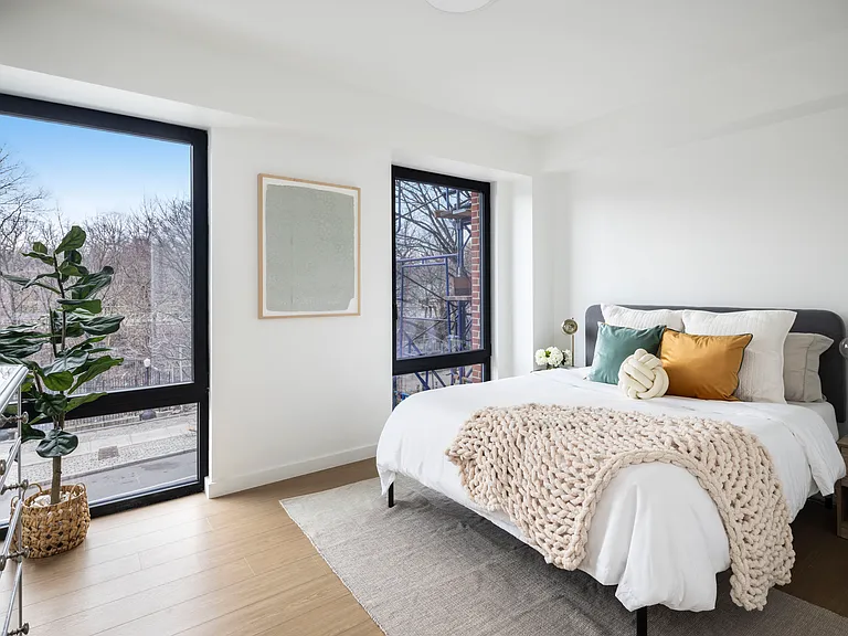 1 Sullivan Pl #7D — Photo 5