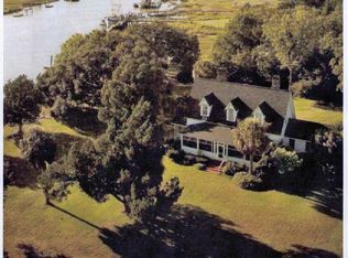 211 Rutledge Ct, Mc Clellanville, SC 29458