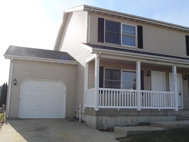 1374 Moluf St.