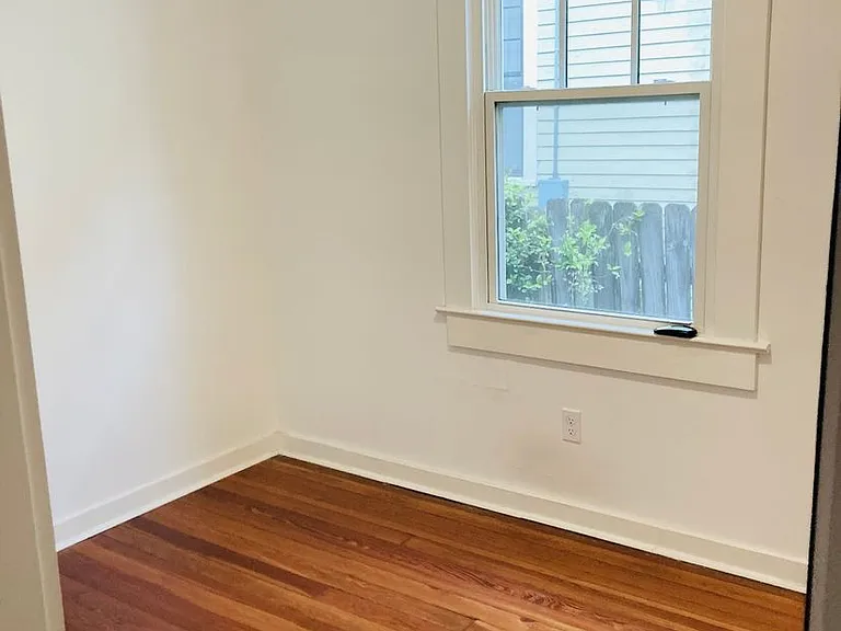 830 Ida St — Photo 8