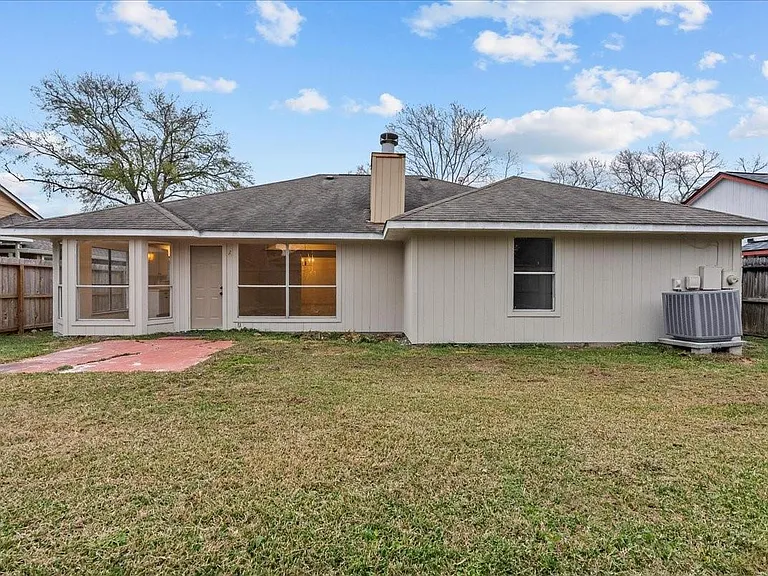 10912 Dogwood Dr — Photo 22