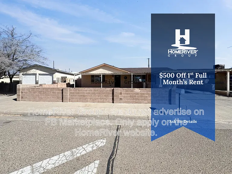 2304 Alamogordo Dr NW — Photo 1