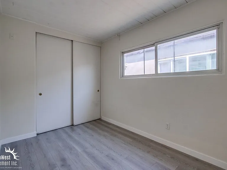 4342-4344 Temecula St — Photo 13