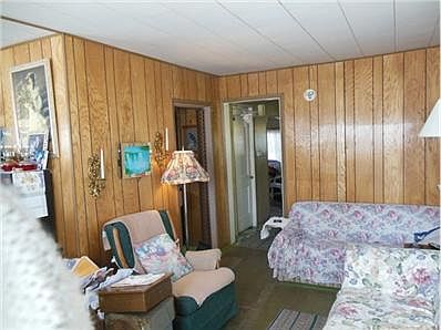 2nd image of 1622 Meadowbrook Dr