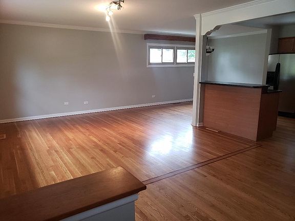 5th image of 306 McHael Manor Ave