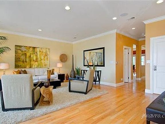 4th image of 4509B 25th St