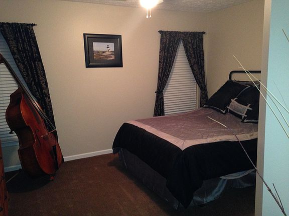 2nd image of 7669 Brookrun Ct
