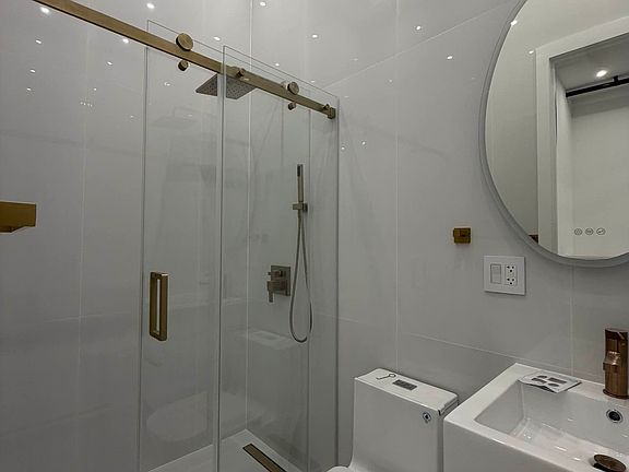 5th image of 28 Bedford St #H
