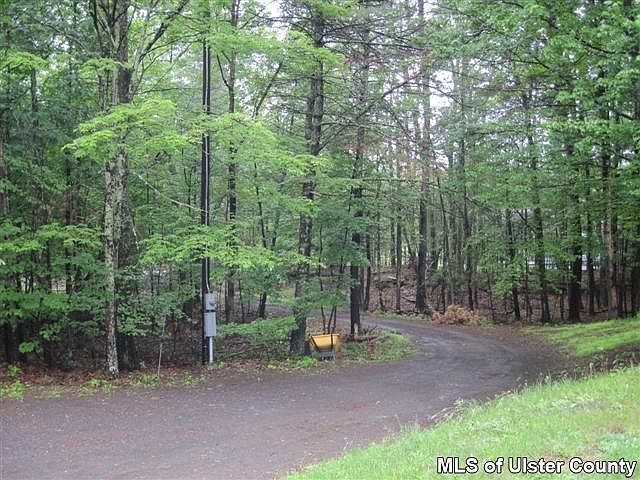 2nd image of 21 Schildknecht Rd