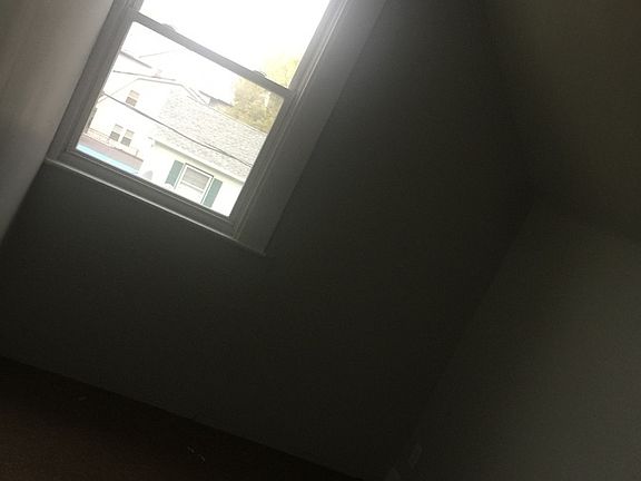 3rd image of 222 Hallock Ave #1