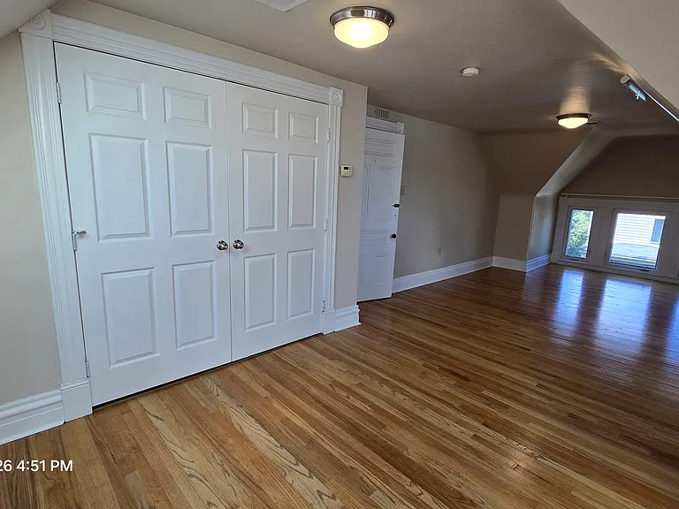 228 3rd St #2 — Photo 32