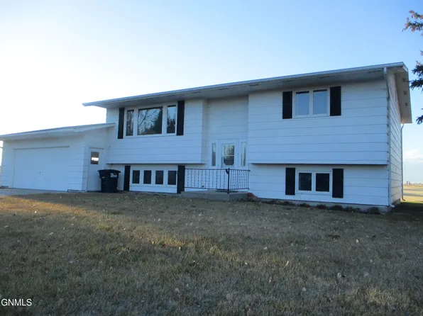 544 Jefferson Dr, Turtle Lake, ND 58575