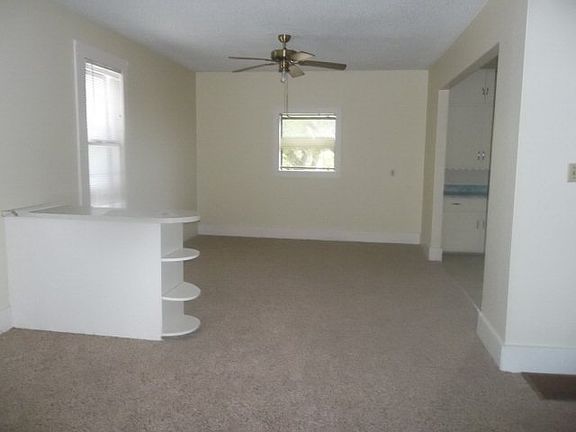 5th image of 506 Shaw Ave