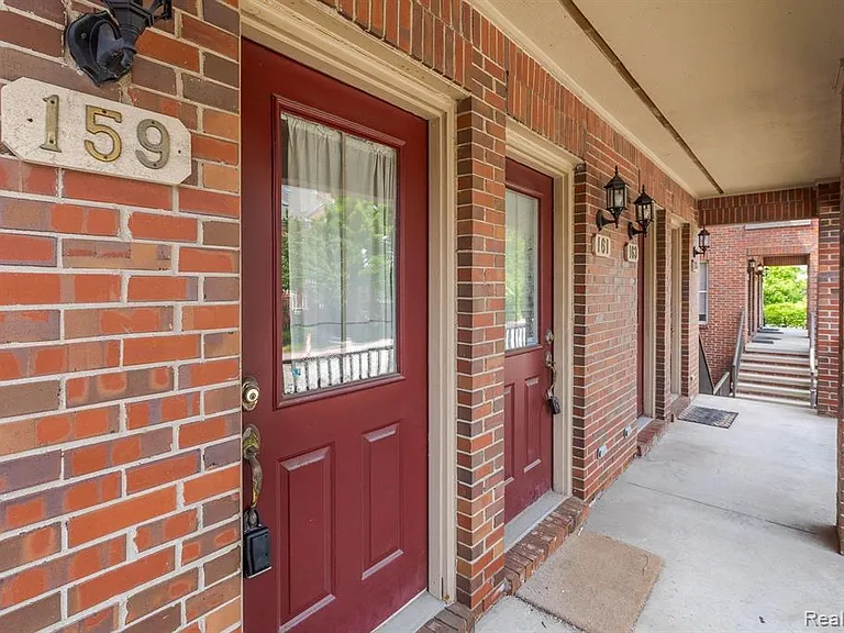 159 Allenhurst Ave — Photo 2
