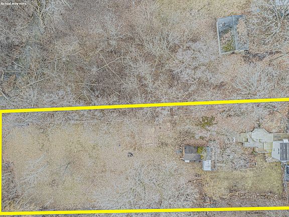 4th image of 2212 Ravine Dr