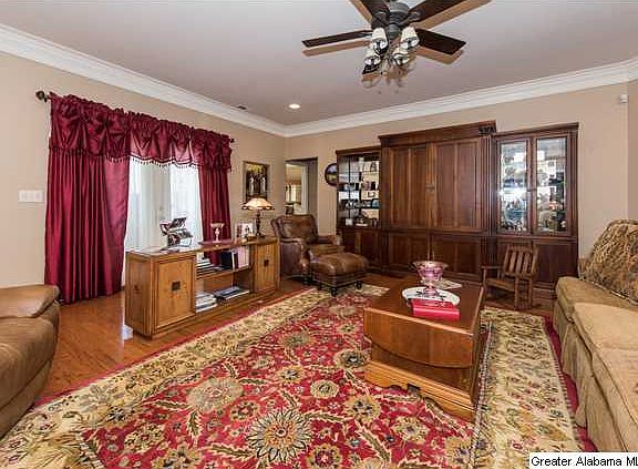 4th image of 4873 Crystal Cir