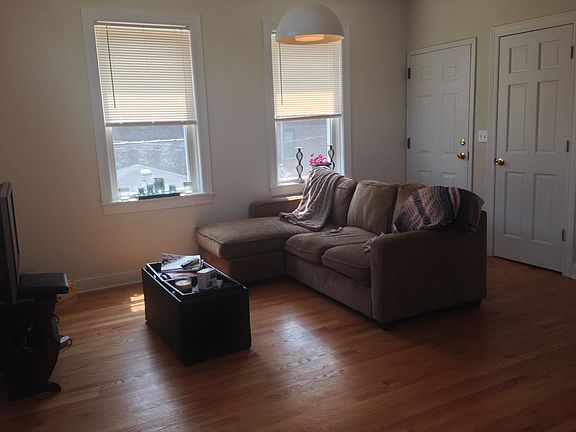 5th image of 1243 N Greenview Ave #Rb-1