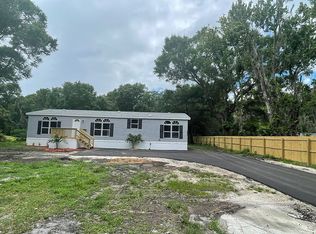 6245 Mangrove Dr, Zephyrhills, FL 33544