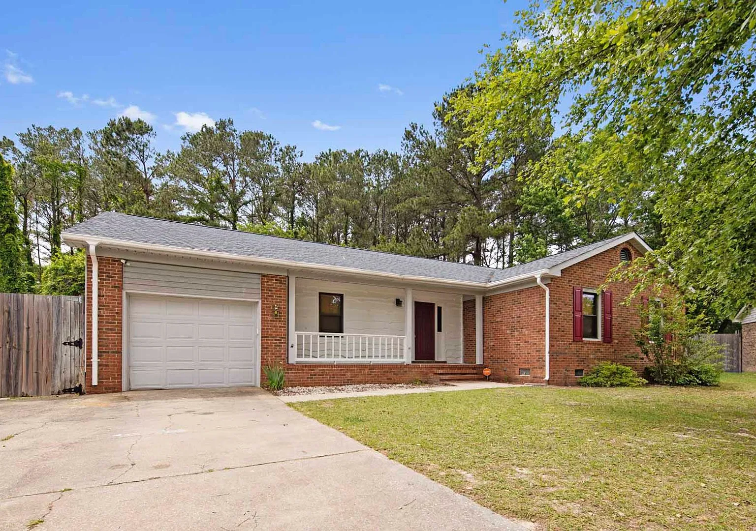 Welcome Home to 2004 Lakebarry Cir. in Fayetteville, NC! — Photo 4