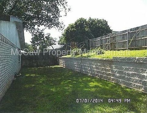 3rd image of 4115 Brookmoor Dr