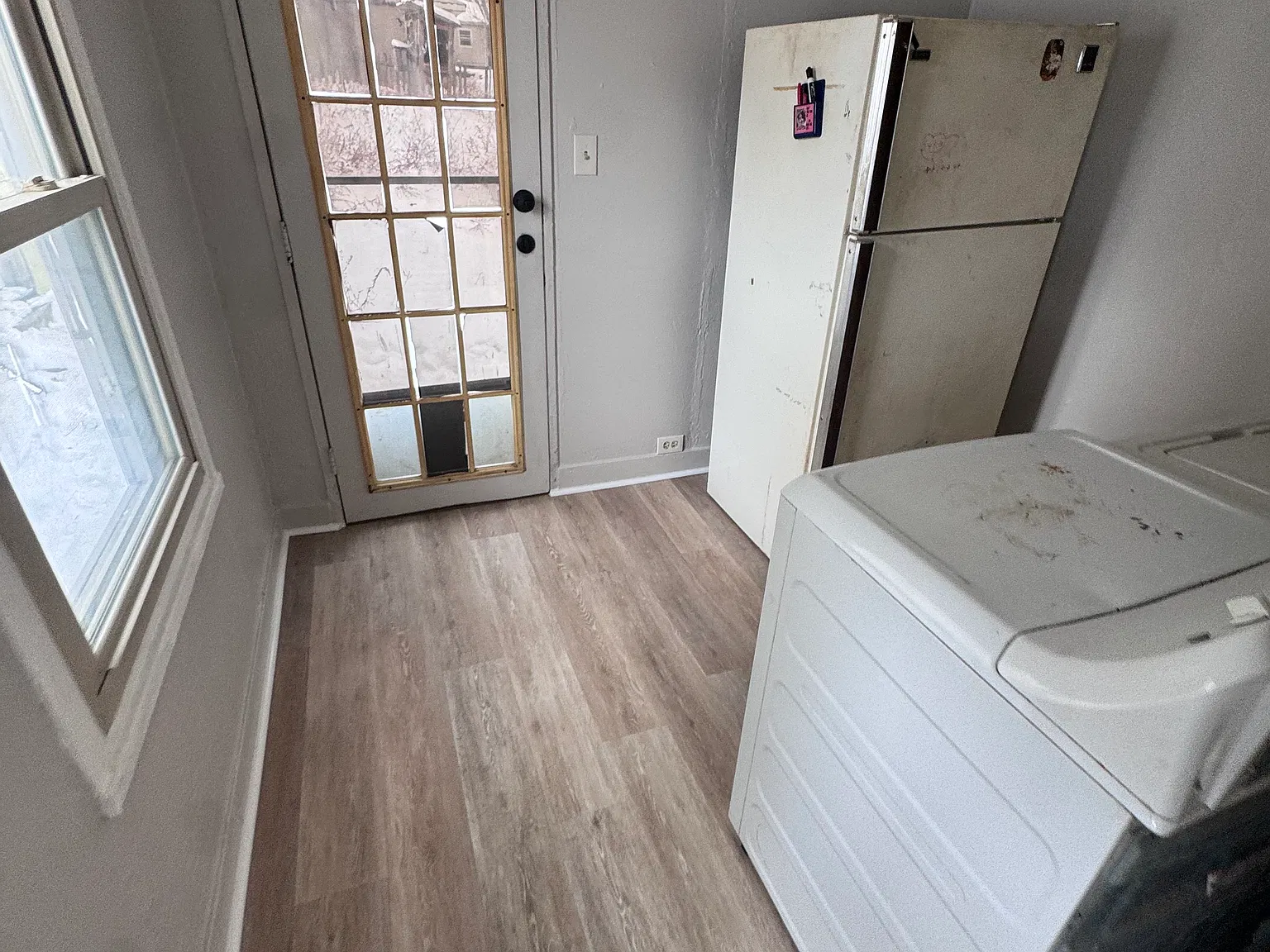 2 bed, 747 sqft, $1,000 — Photo 3