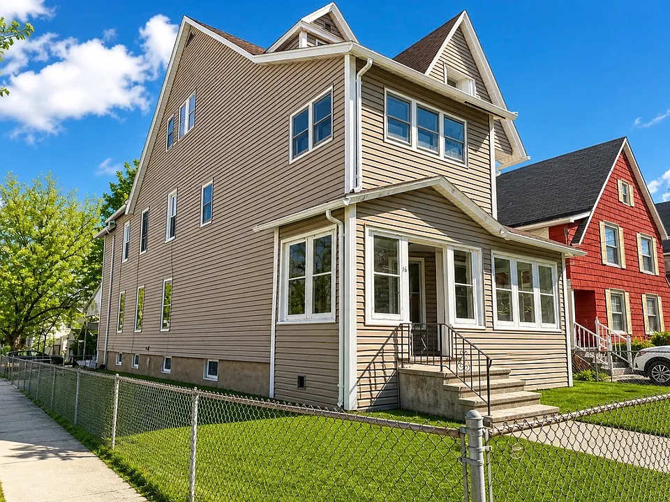 16 Highland Ave #2