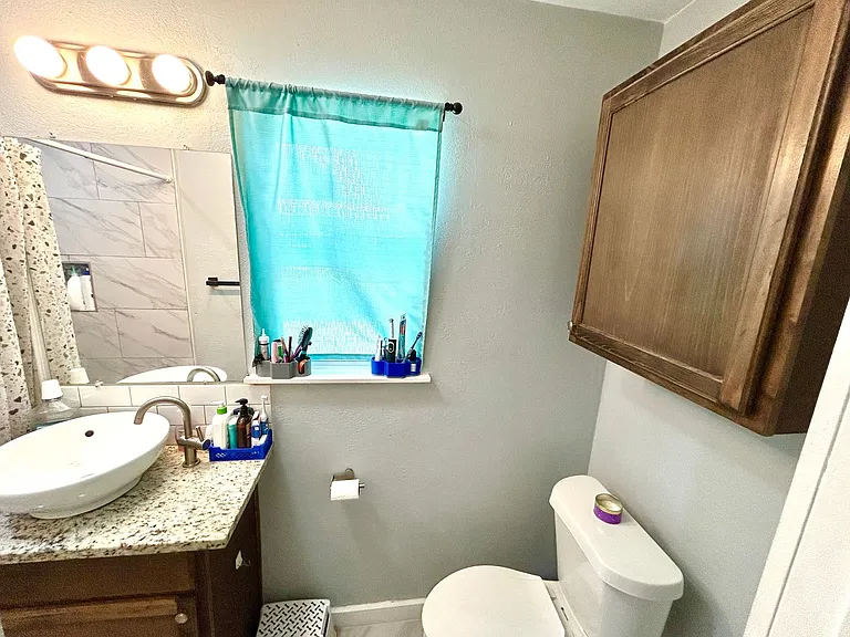 4111 Judivan — Photo 20