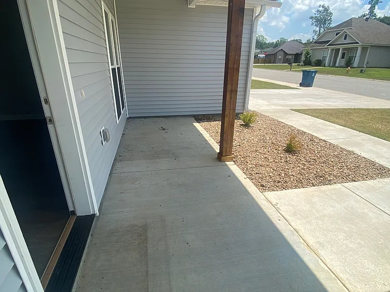 2708 Eden Rd — Photo 2