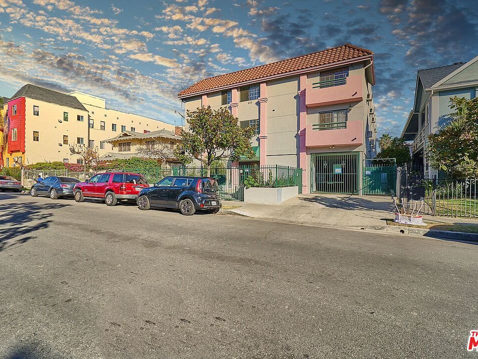 1st image of 820 S Saint Andrews Pl #202