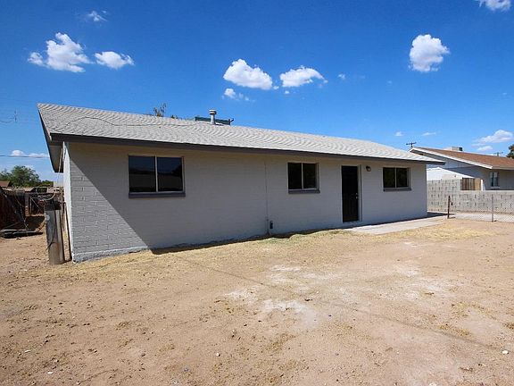 3rd image of 2022 E Burgess Ln