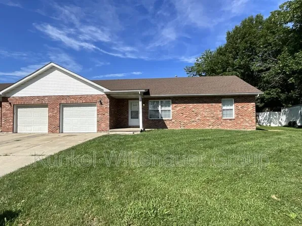 504 Draco Dr, Freeburg, IL 62243