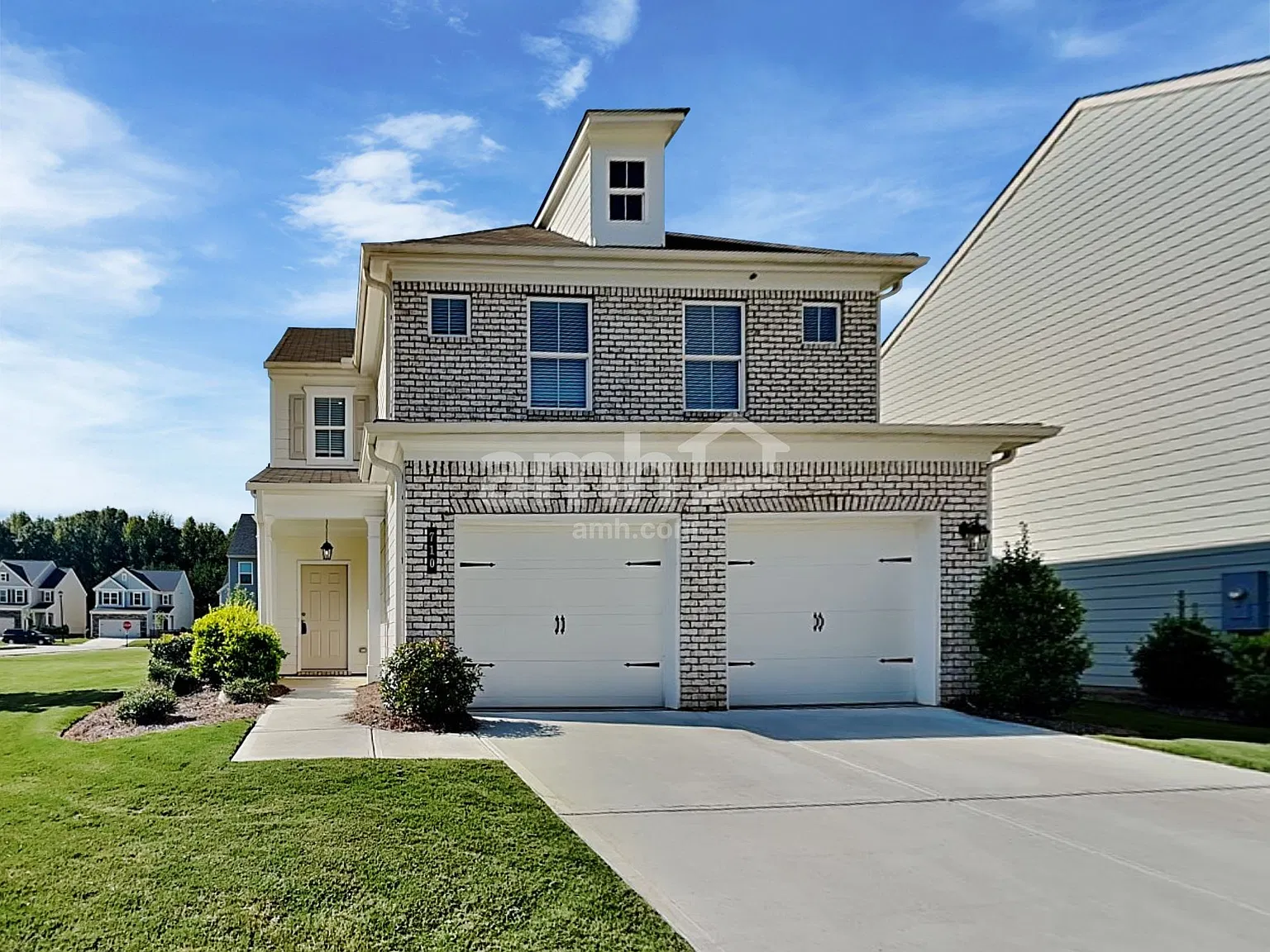 4 bed, 2.5 bath, 2090 sqft, $2,545 — Photo 1