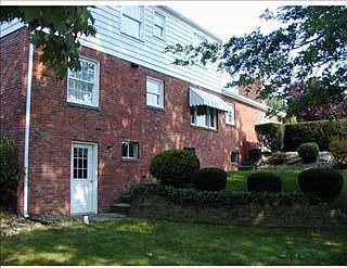 2nd image of 207 Orchard Dr
