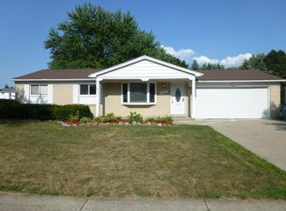 3874 Anvil Dr, Troy, MI 48083
