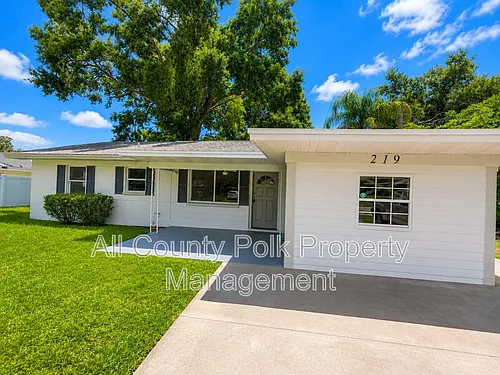 219 Palm Ave Photo 1 219 Palm Ave Photo 1