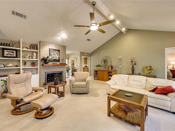 5th image of 4823 Gerona Dr
