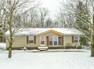 20 Hawes Rd, Farmington, PA 15437